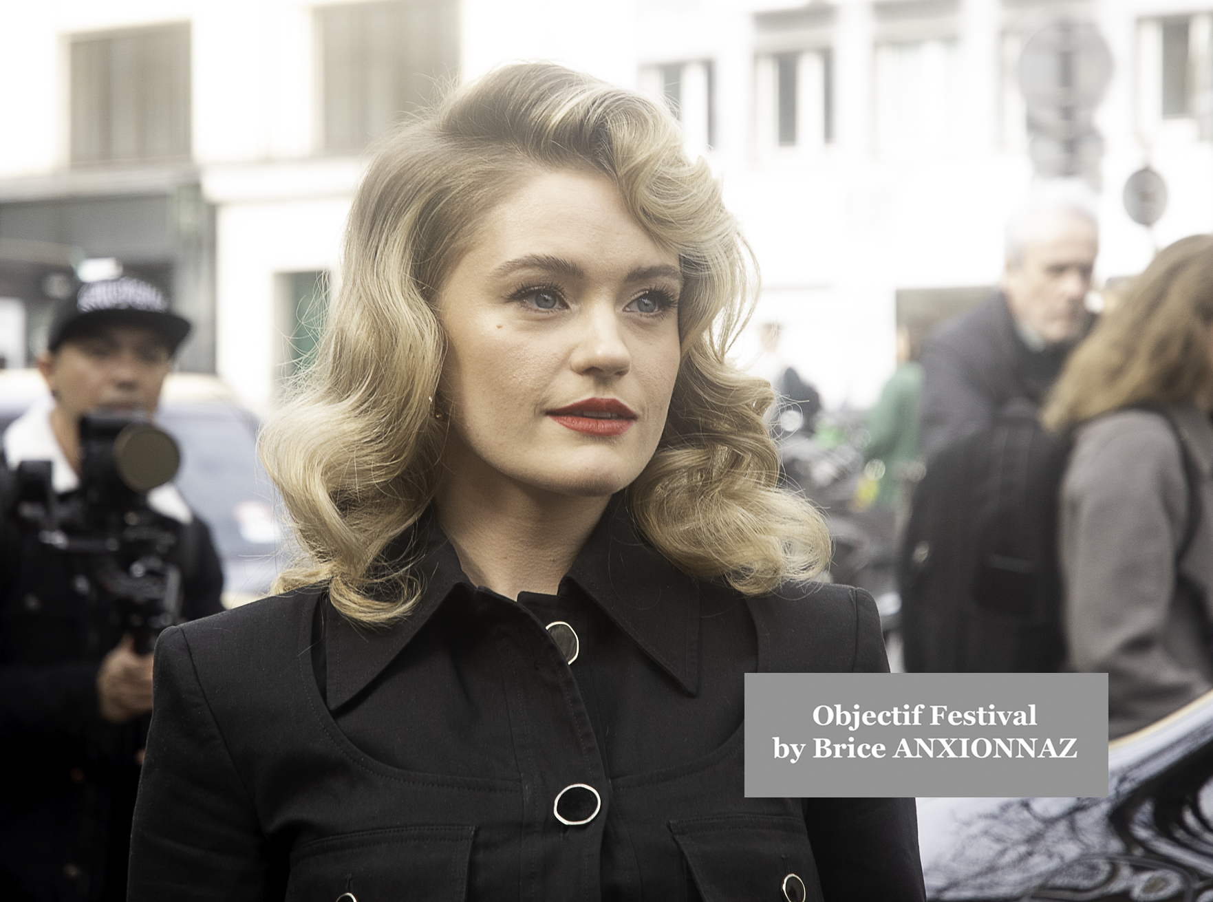 Photo streetstyle de Leonie Hanne - Streetstyle photos of guest arrivals at the Nina Ricci show lors du défilé Nina Ricci Spring 2025 à Streetstyle-photos-of-guest-arrivals-at-the-Nina-Ricci-show, Paris Fashion Week le 7 March 2025 par Brice ANXIONNAZ (Objectif Festival)